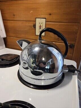Stainless Steel General Electric Kettle. Very Vintage.